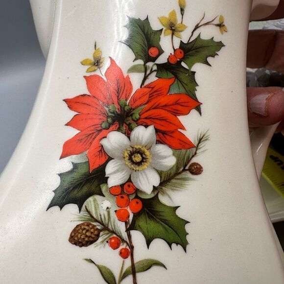 Poinsettia ceramic pitcher and tray - Picture 14 of 15
